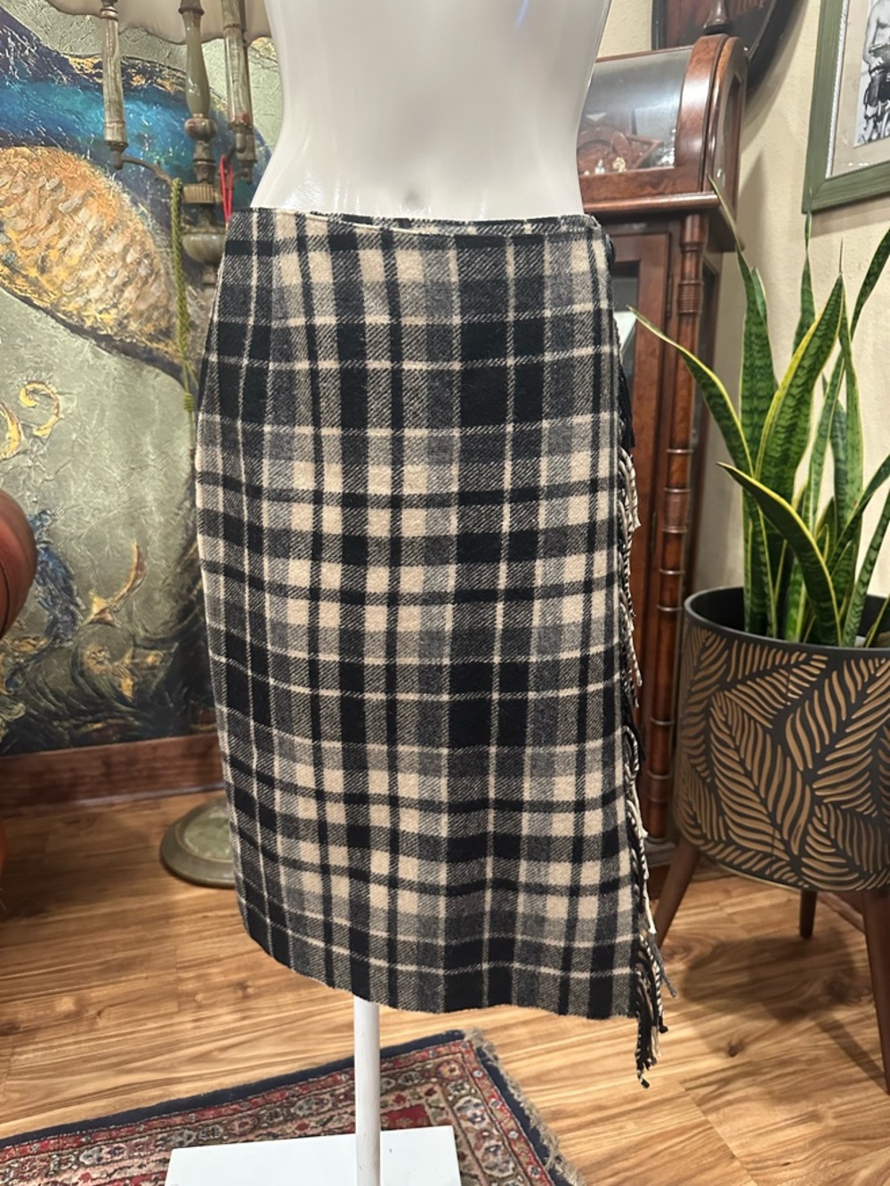 Eddie Bauer Legend Wool Blanket Skirt Plaid Fringe Wrap Mini Kilt Gray Black 8 - Picture 3 of 13
